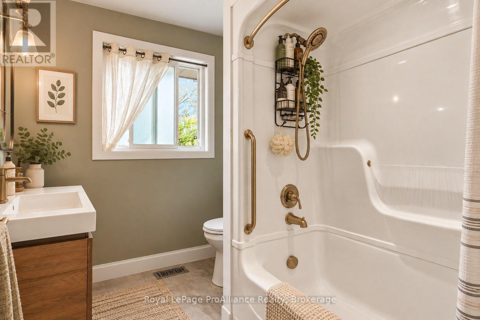 854 BARNARDO AVENUE - 18