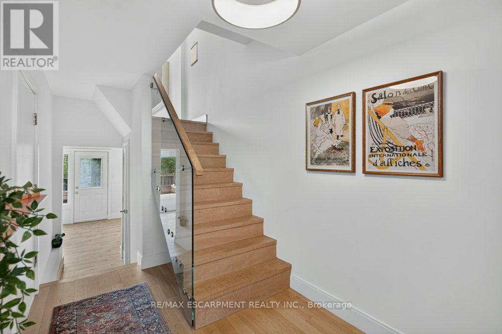 7 BRIAR Lane, Hamilton, ON photo 4