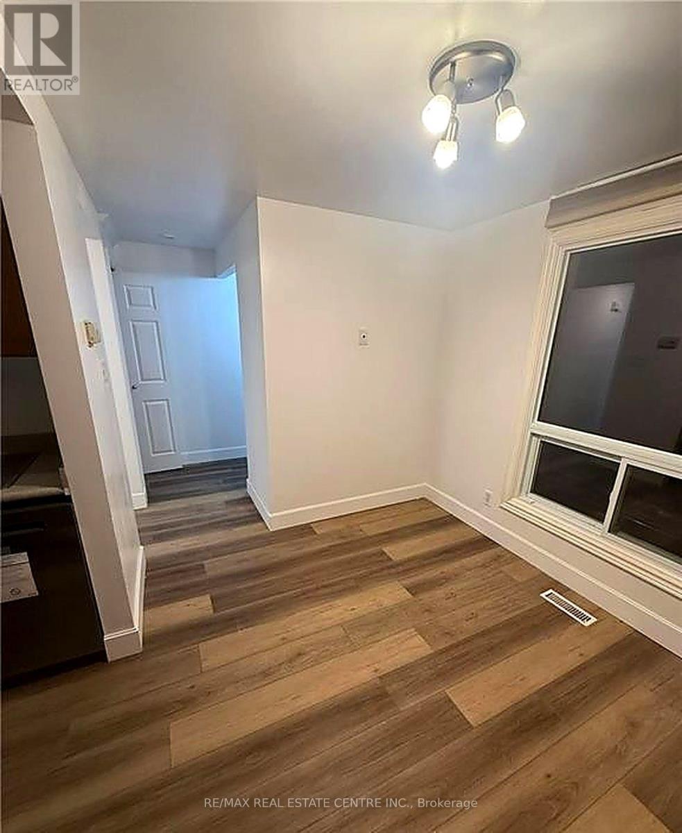 45 - 66 GLAMIS ROAD — photo 2