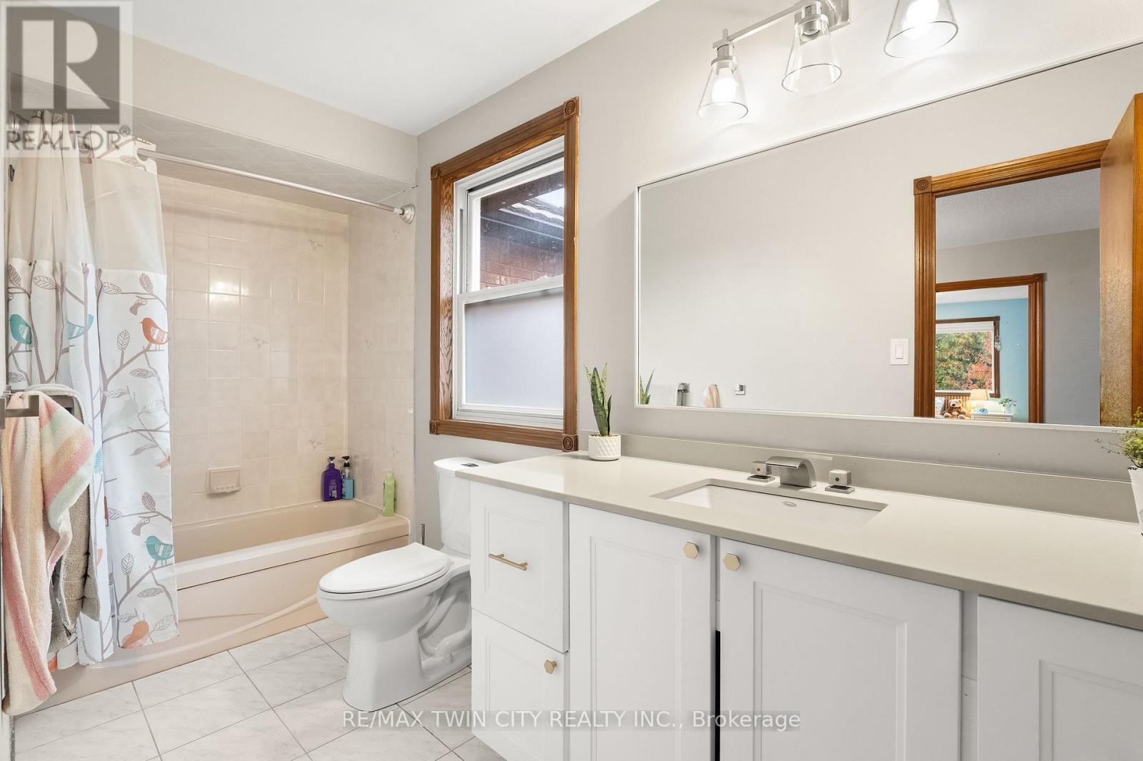 98 Wallace Drive, Cambridge, ON photo 19