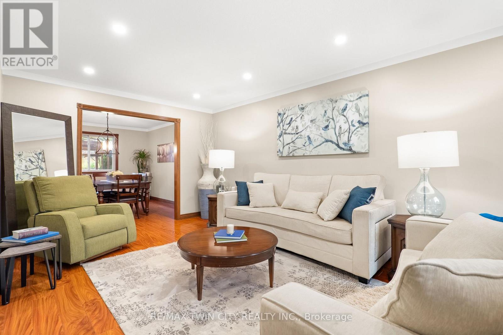 98 Wallace Drive, Cambridge, ON photo 4