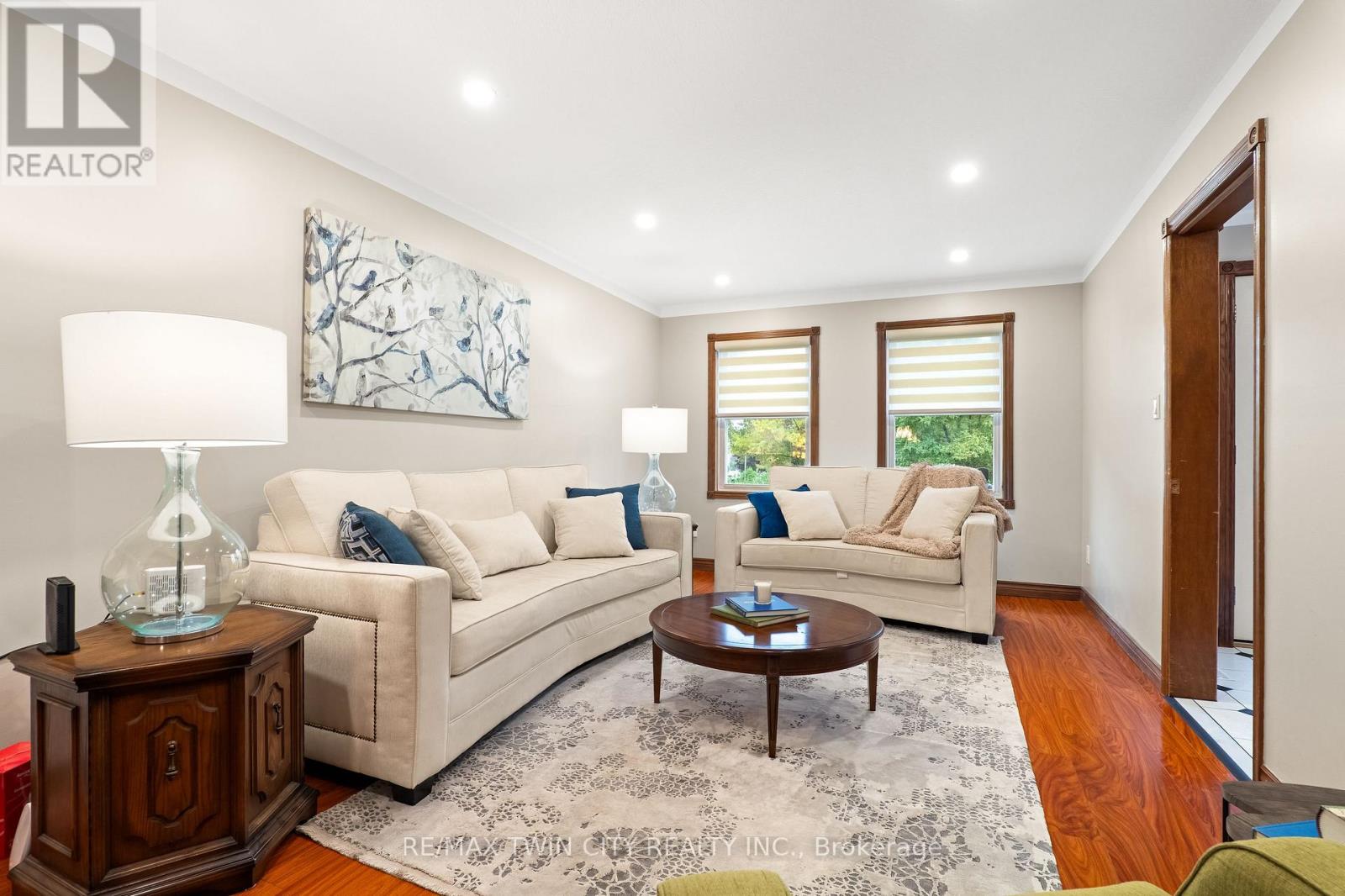 98 Wallace Drive, Cambridge, ON photo 5