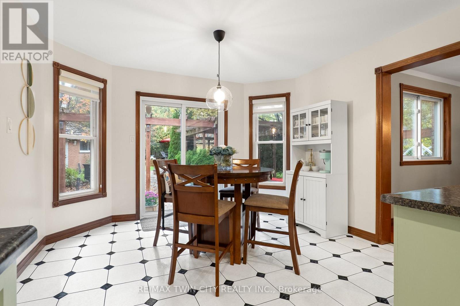 98 Wallace Drive, Cambridge, ON photo 9