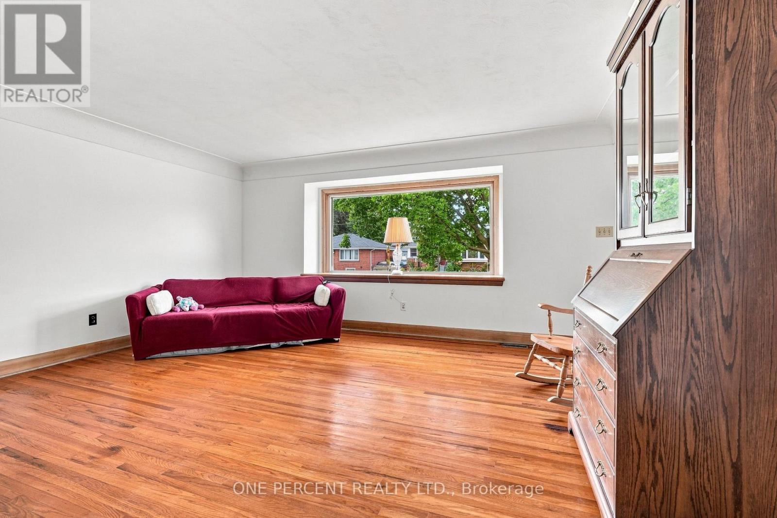 241 East 44th Street, Hamilton, ON photo 7