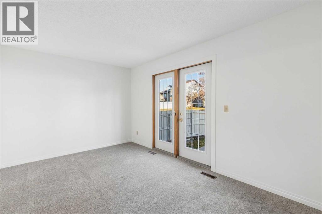 42, 32 Whitnel Court NE photo 8