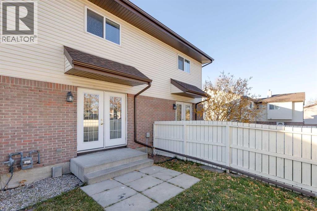 42, 32 Whitnel Court NE photo 26