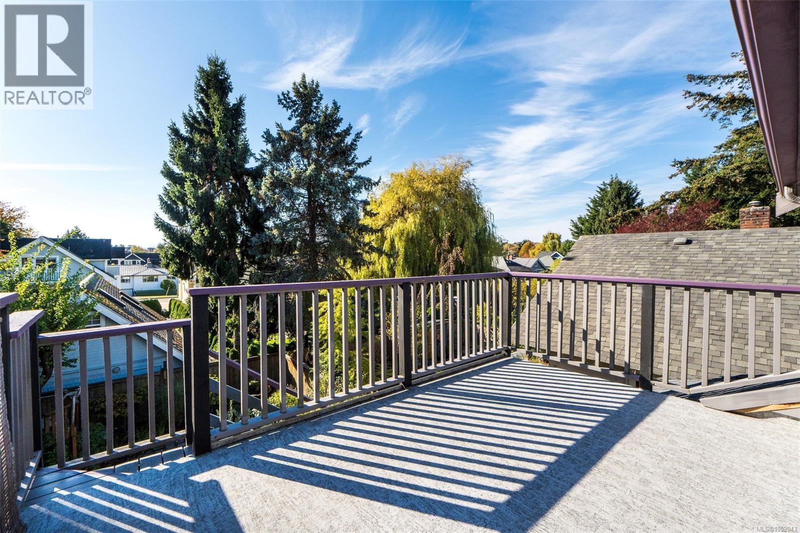 1271 McKenzie St, Victoria - Image 1