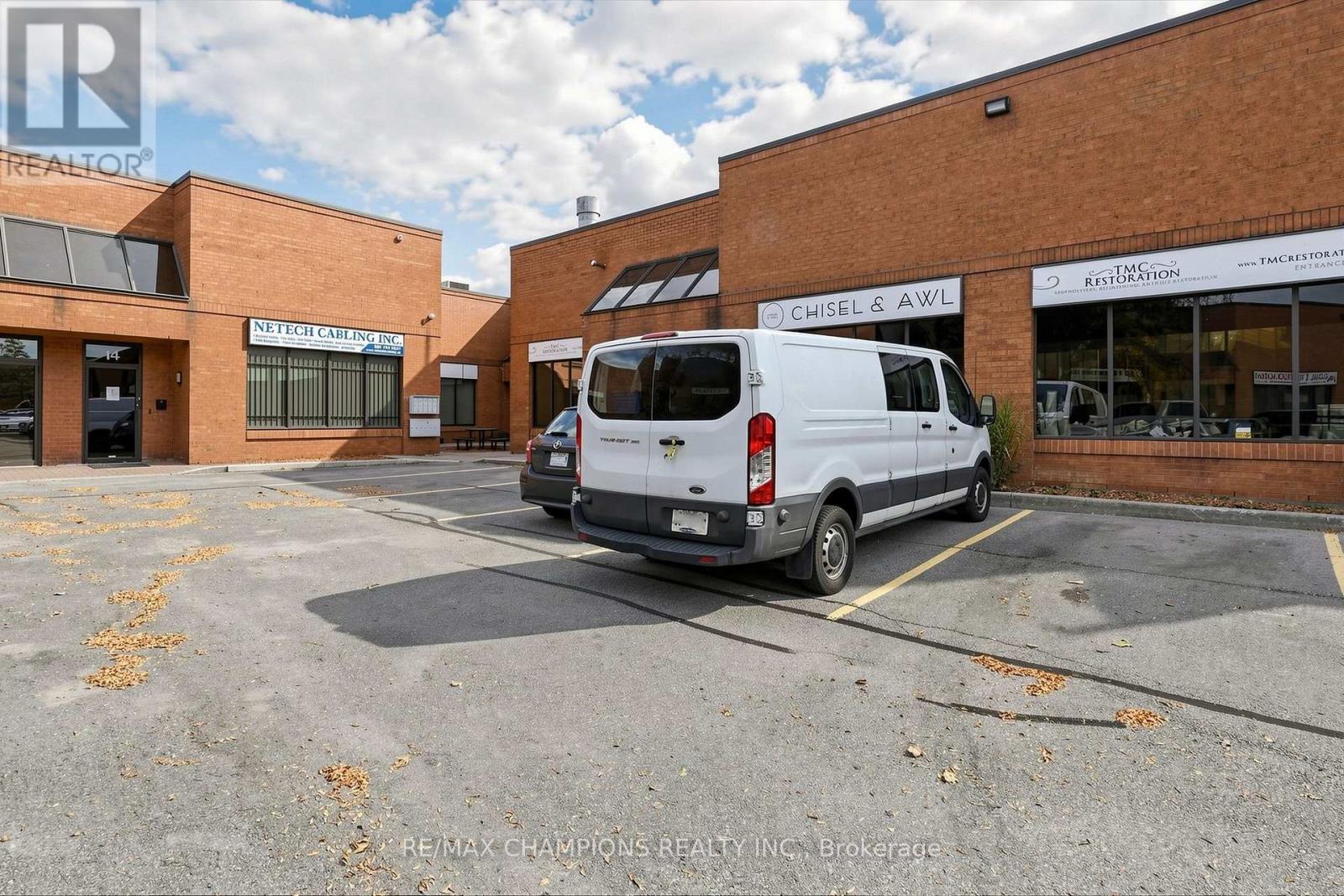 3 Brewster Unit 16 photo 5