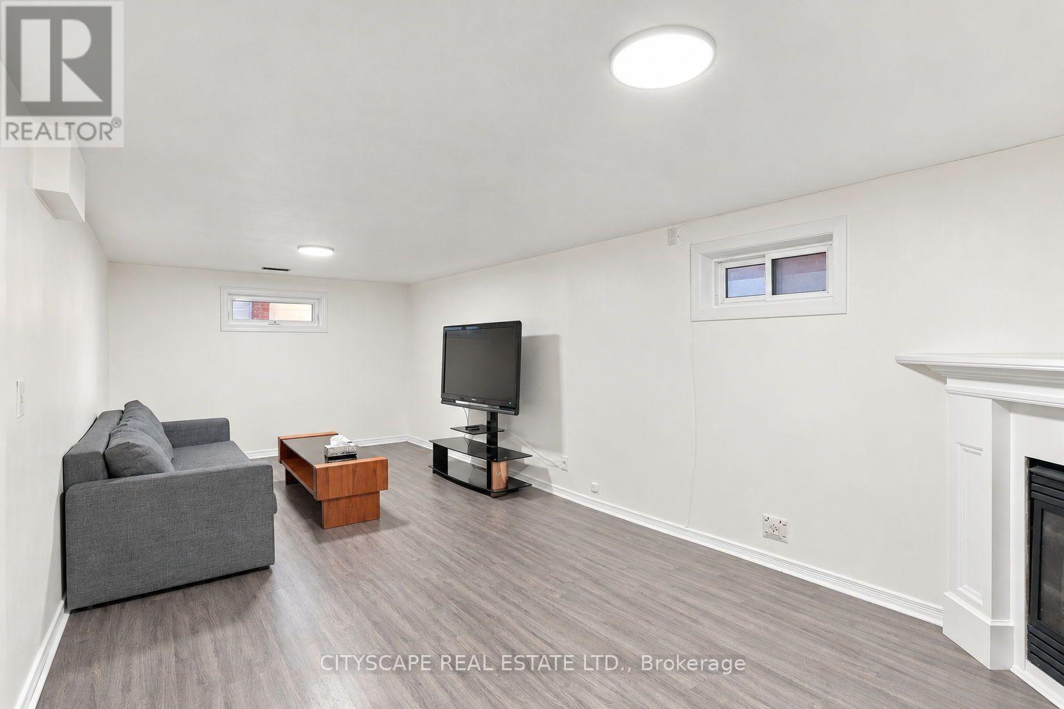 57 O'DONNELL AVENUE - 33
