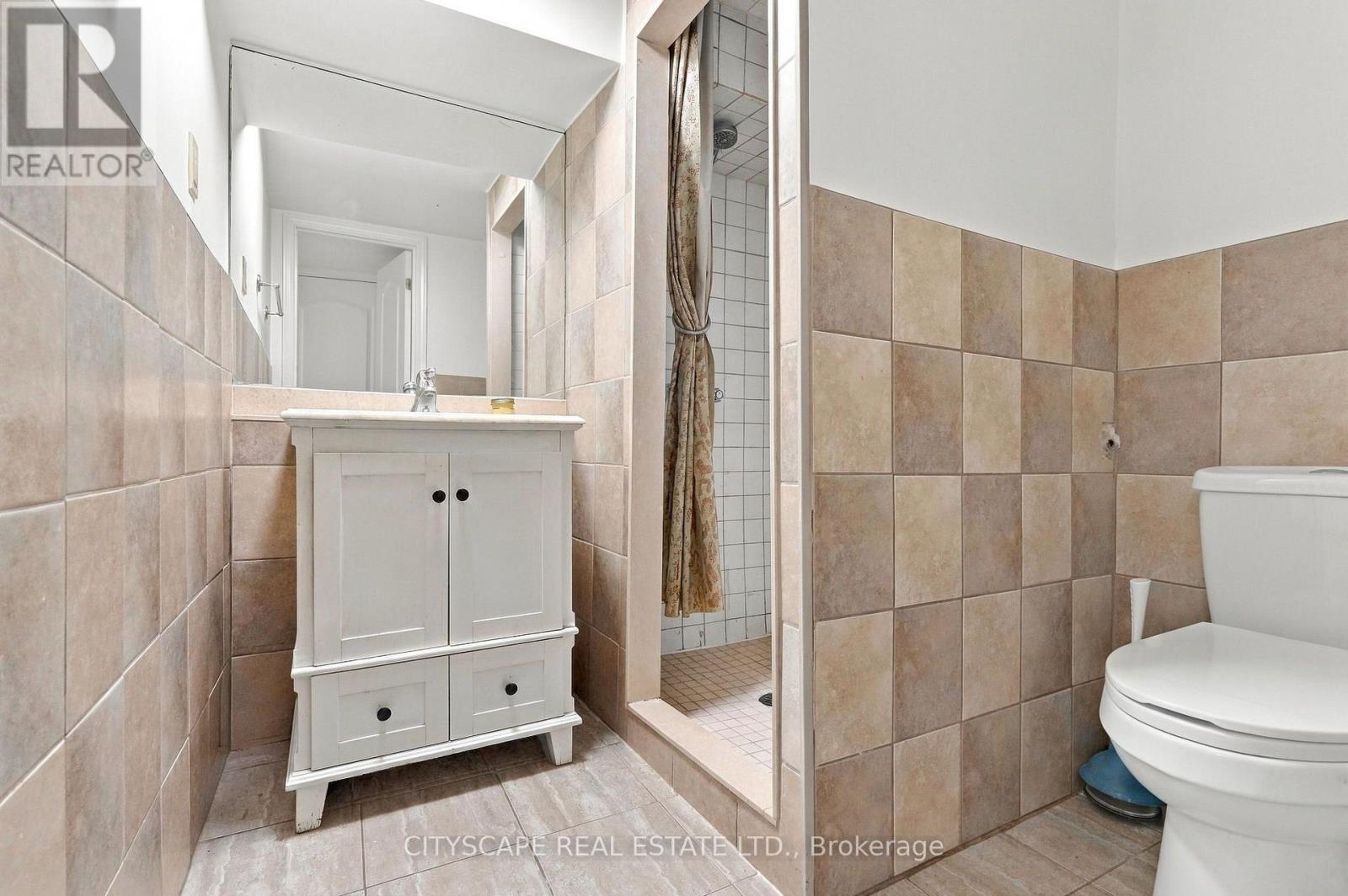 57 O'DONNELL AVENUE - 44