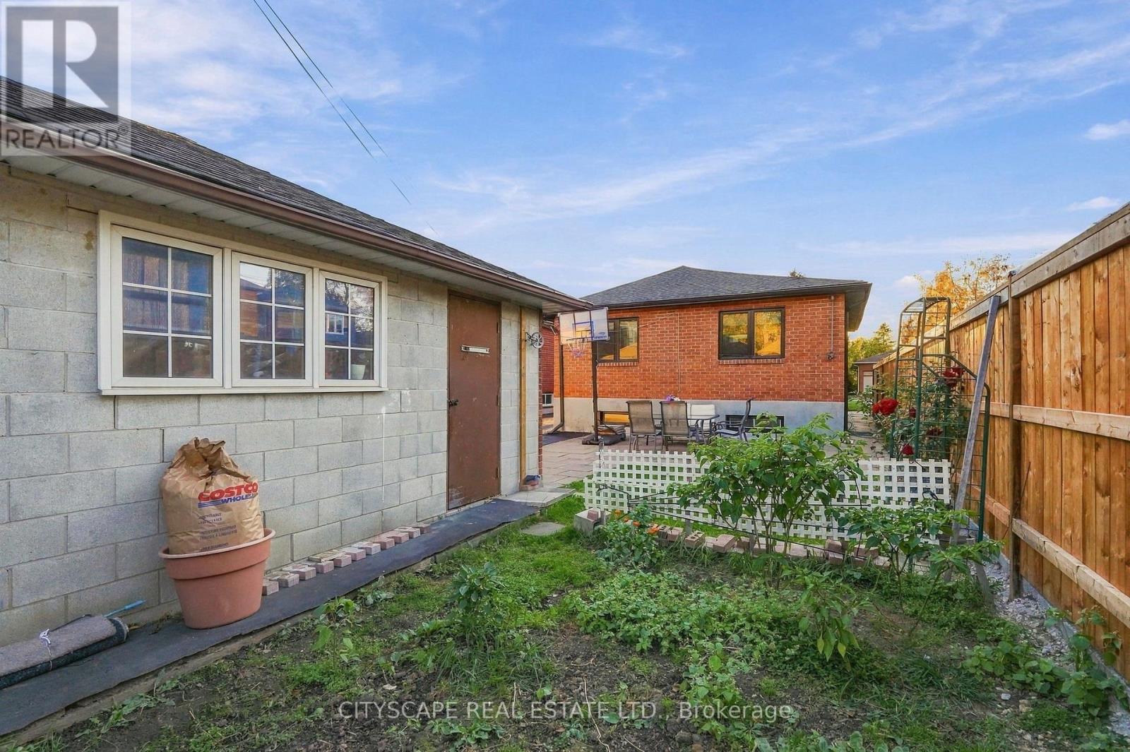 57 O'DONNELL AVENUE - 48