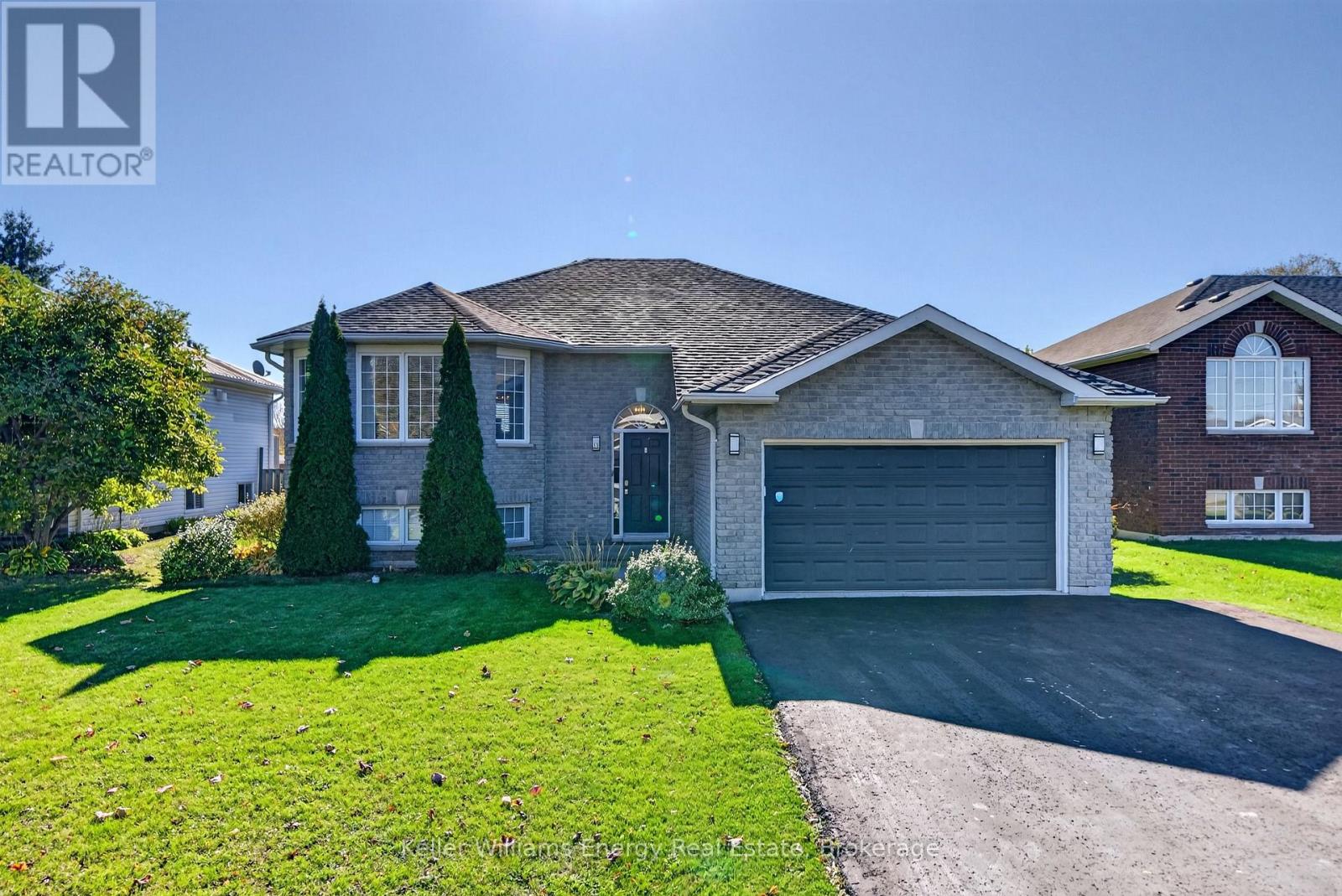 53 Lake Breeze Court, Prince Edward County, ON photo 1