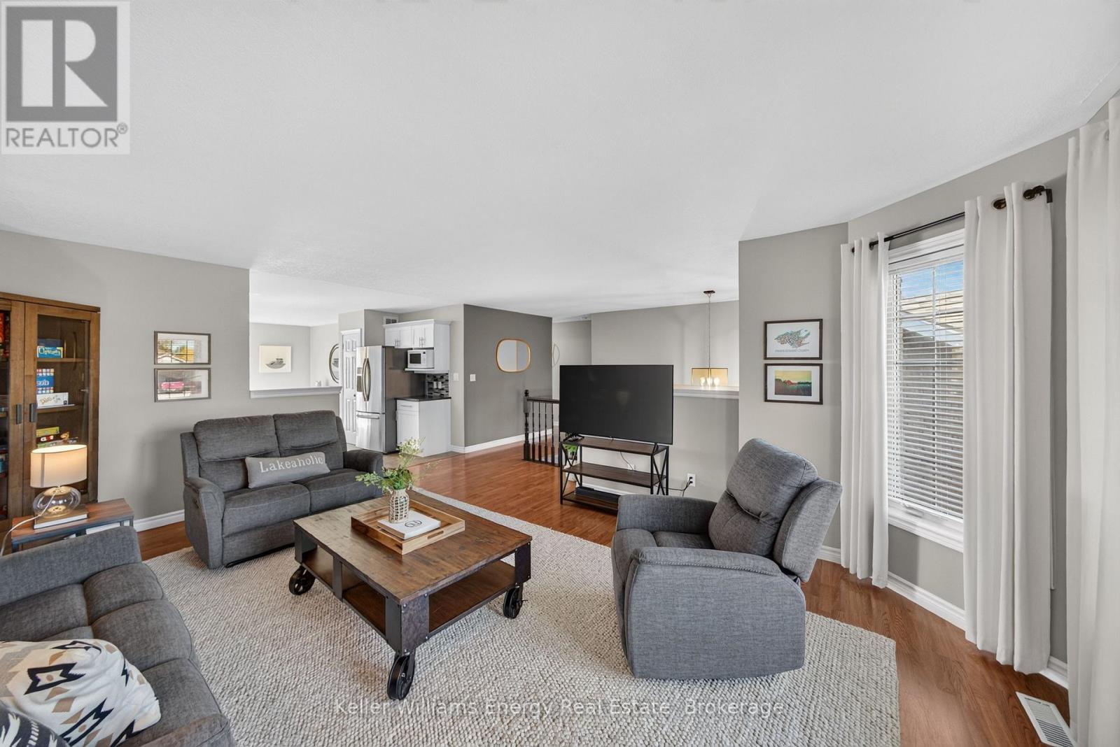 53 Lake Breeze Court, Prince Edward County, ON photo 8