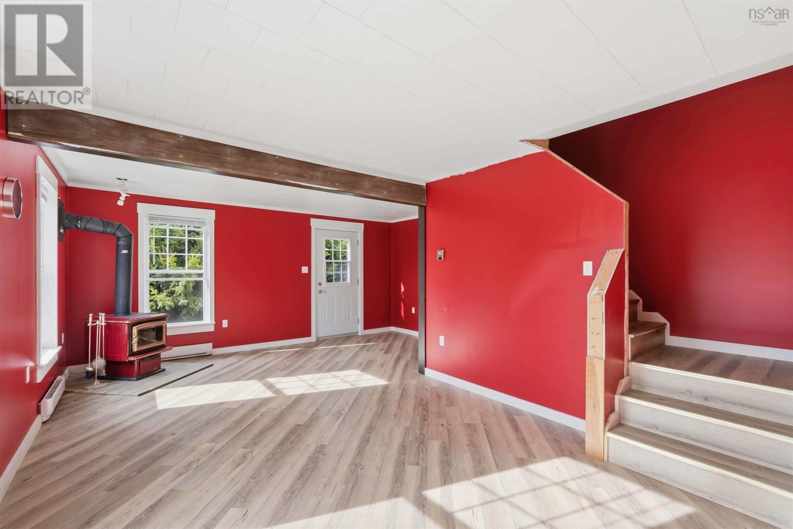 1012 Highway 8, photo 18