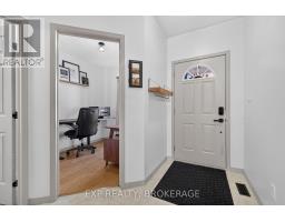 Bathroom - 975 Rainbow Crescent, Kingston), ON K7K7J2 Photo 6