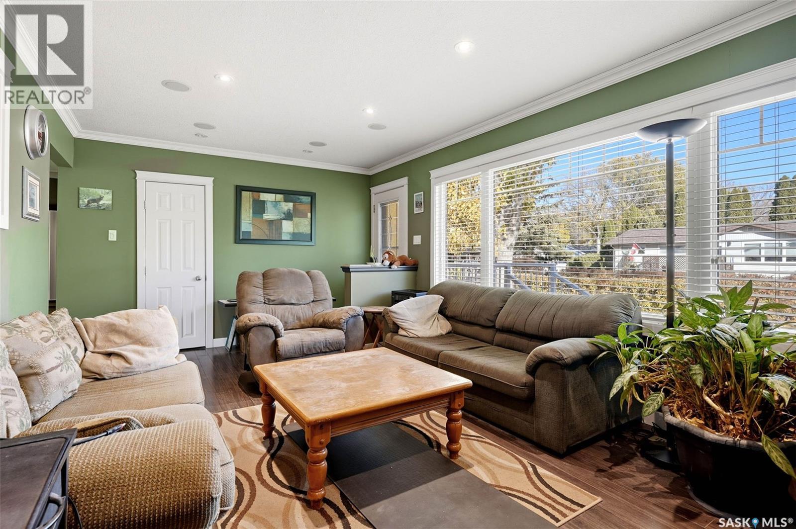 304 Halifax STREET N, Regina — photo 5