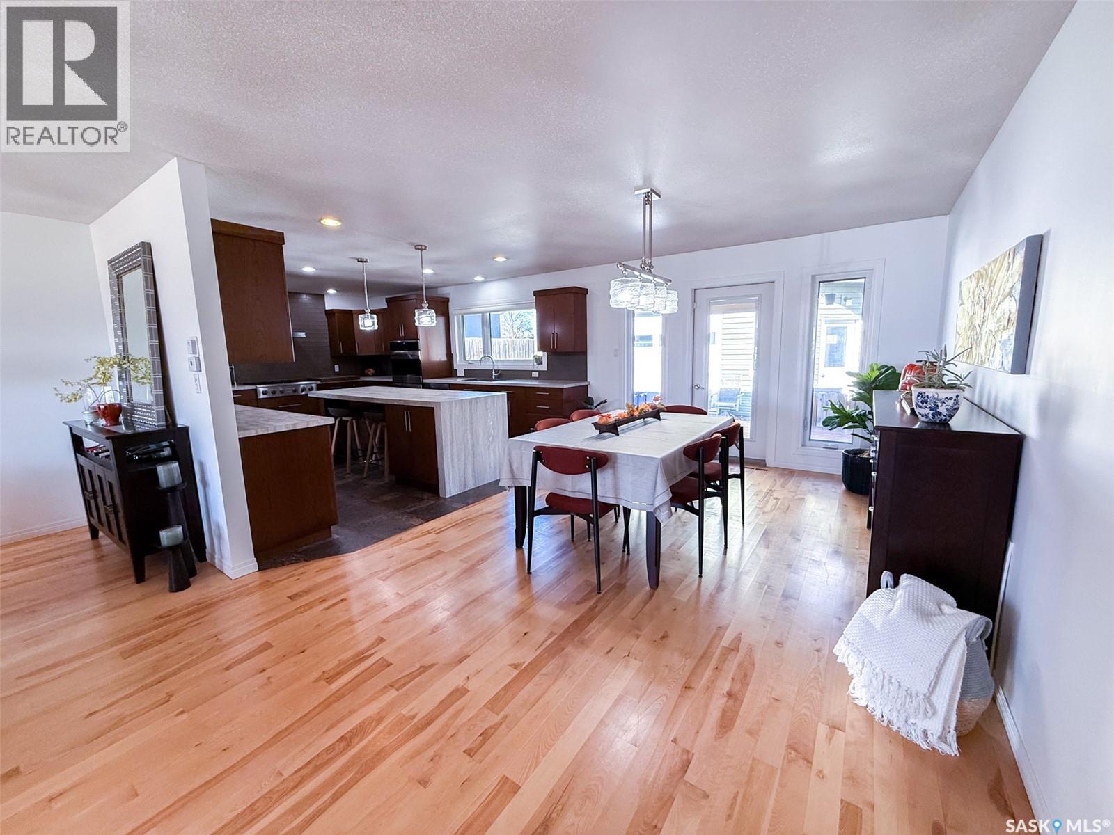 1105 Riverview CRESCENT, Swift Current — photo 4