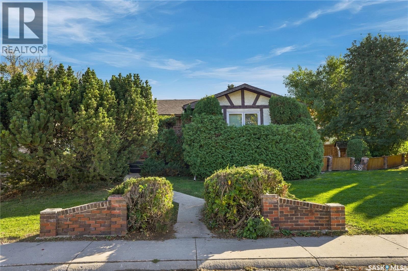 427 Poth WAY, Saskatoon — photo 2