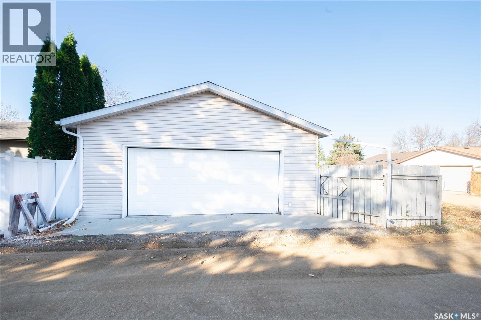 311 Black DRIVE, Regina — photo 3