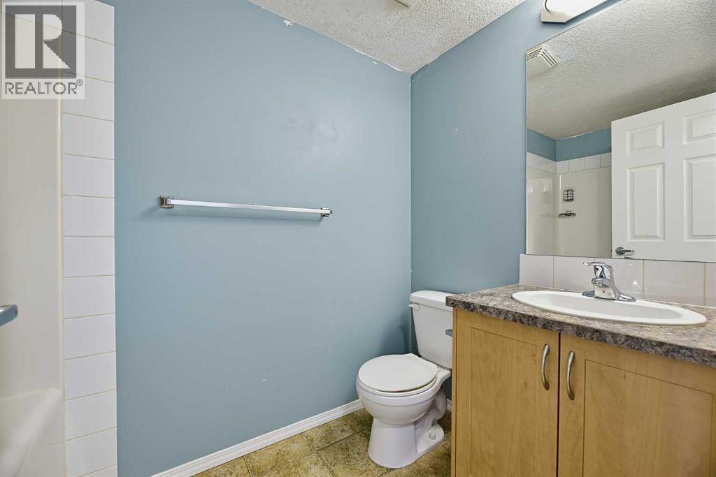 2105, 700 Willowbrook Road NW, Airdrie — photo 13