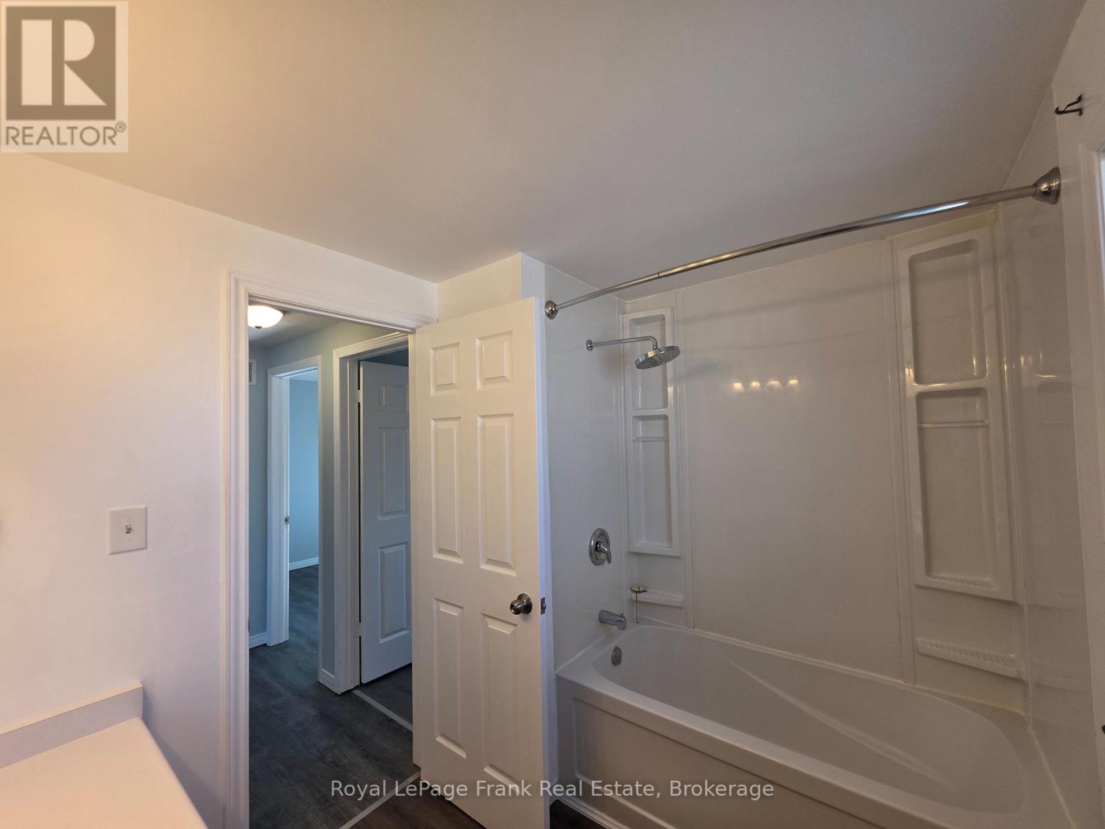 35 Kingsview Court, Clarington, ON photo 18