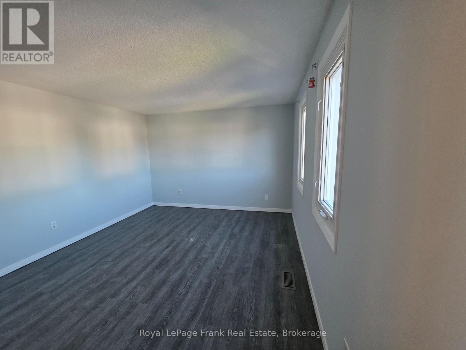 35 Kingsview Court, Clarington, ON photo 23