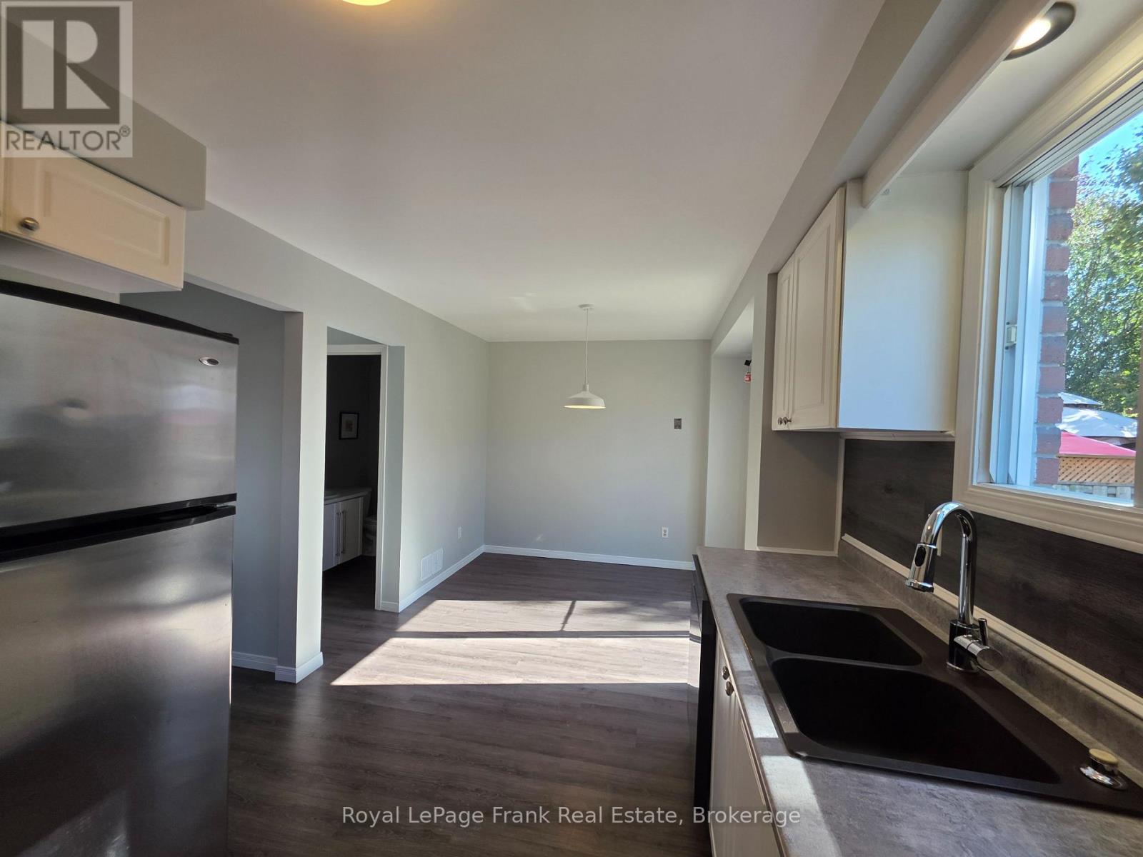 35 Kingsview Court, Clarington, ON photo 7