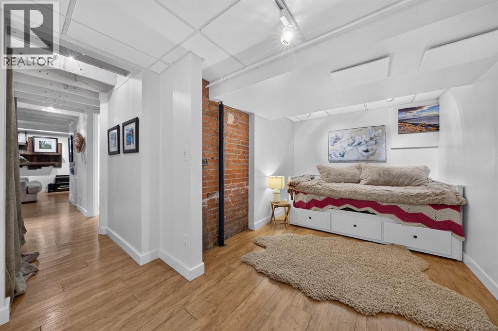 2619 15 Street SW, Calgary — photo 24