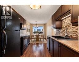 Bedroom - 20 Dalhousie Crescent Nw, Calgary, AB T3A2H8 Photo 8