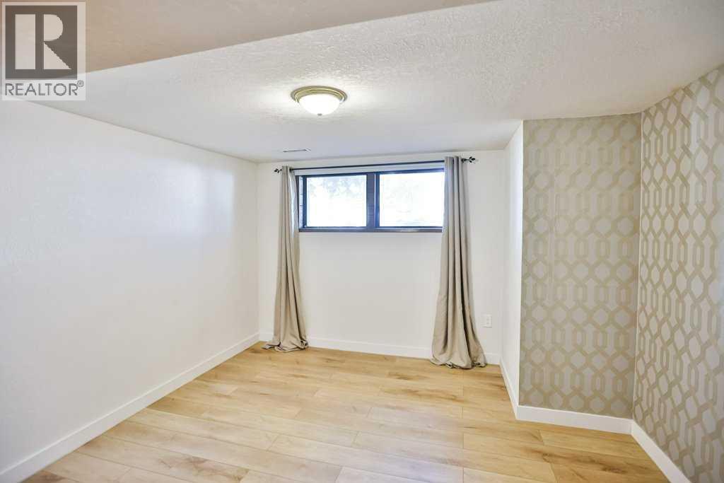 1703 Lakeside Road S, Lethbridge — photo 20