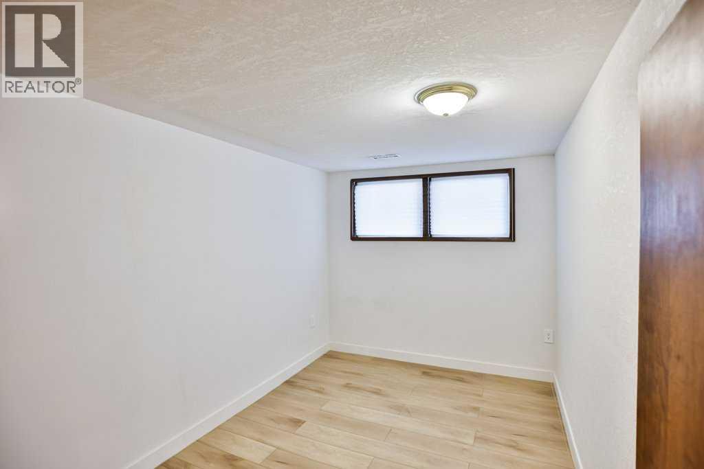 1703 Lakeside Road S, Lethbridge — photo 22