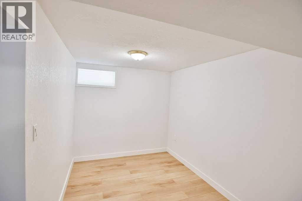 1703 Lakeside Road S, Lethbridge — photo 23