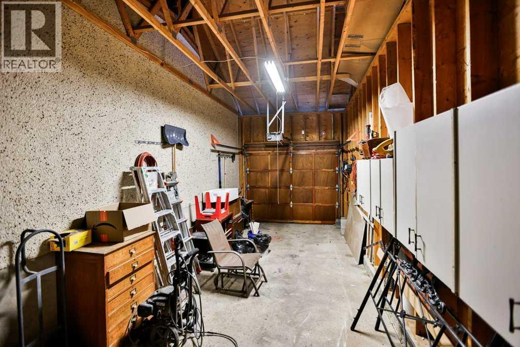 1703 Lakeside Road S, Lethbridge — photo 27