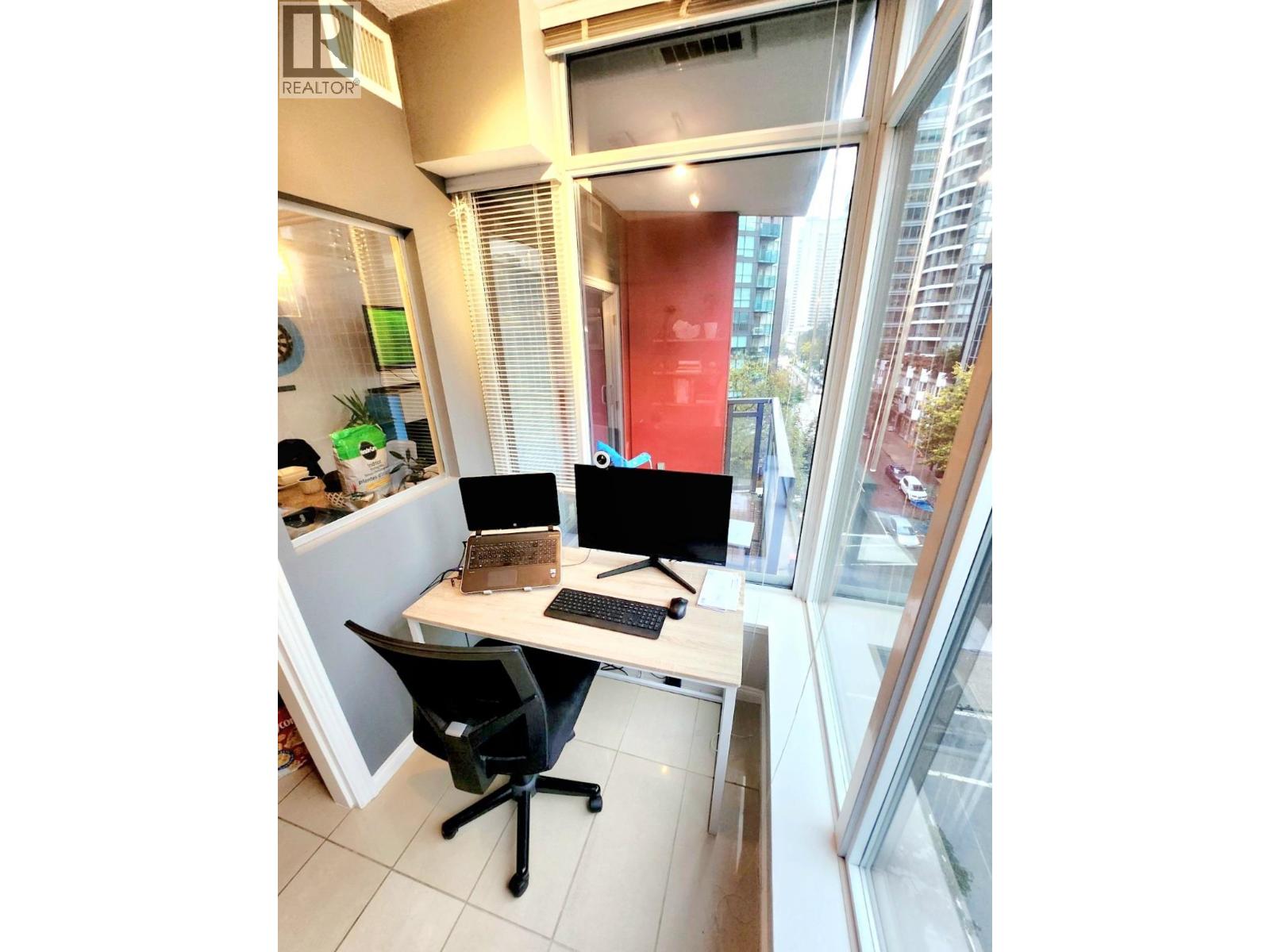 702 1211 MELVILLE STREET, Vancouver - Image 1