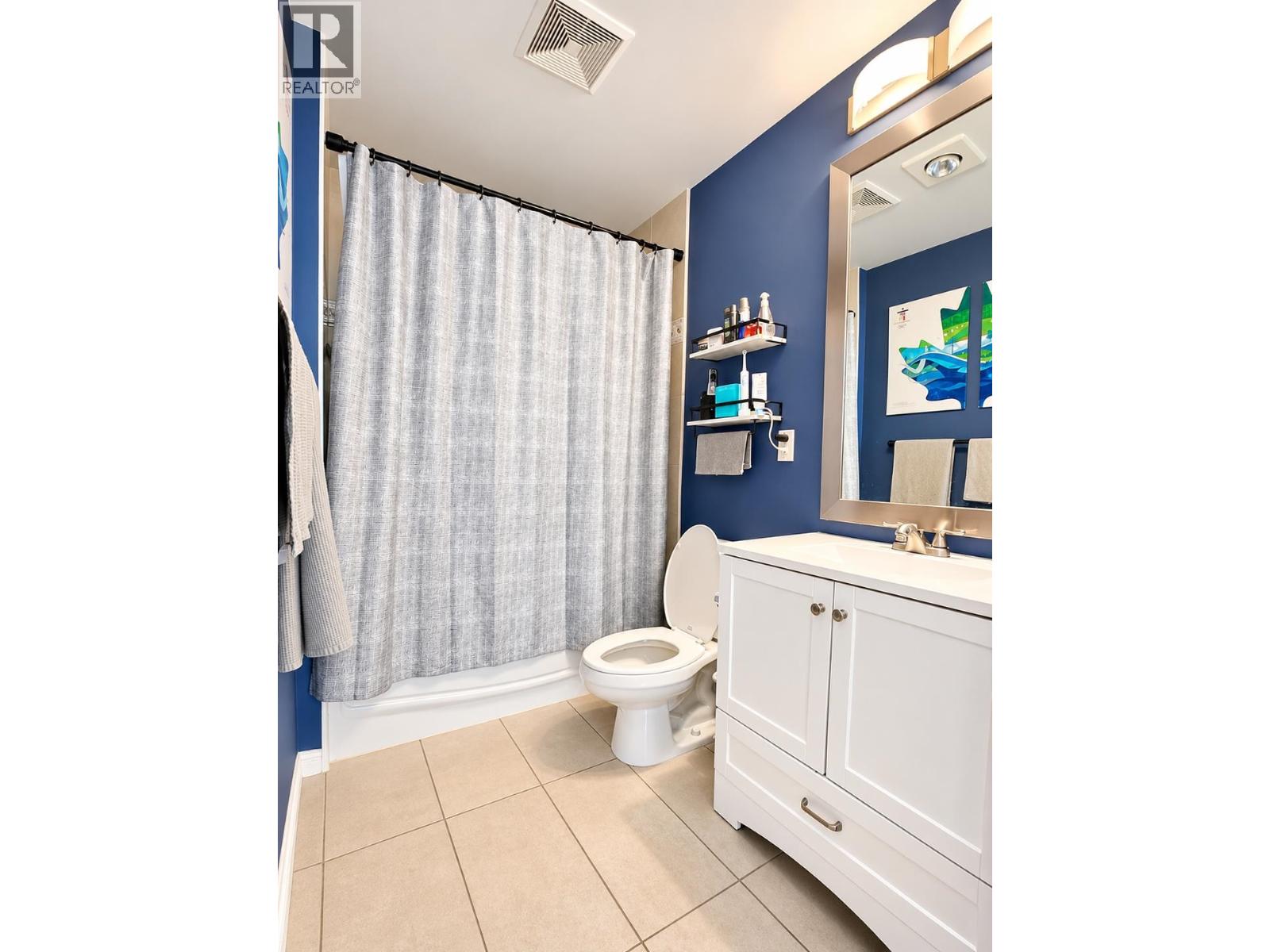 702 1211 MELVILLE STREET, Vancouver - Image 1