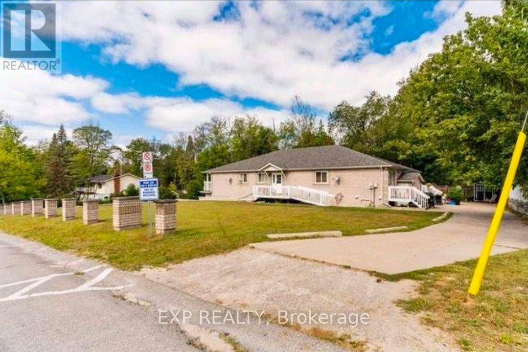 1-1 Maple Road, Tiny photo 13