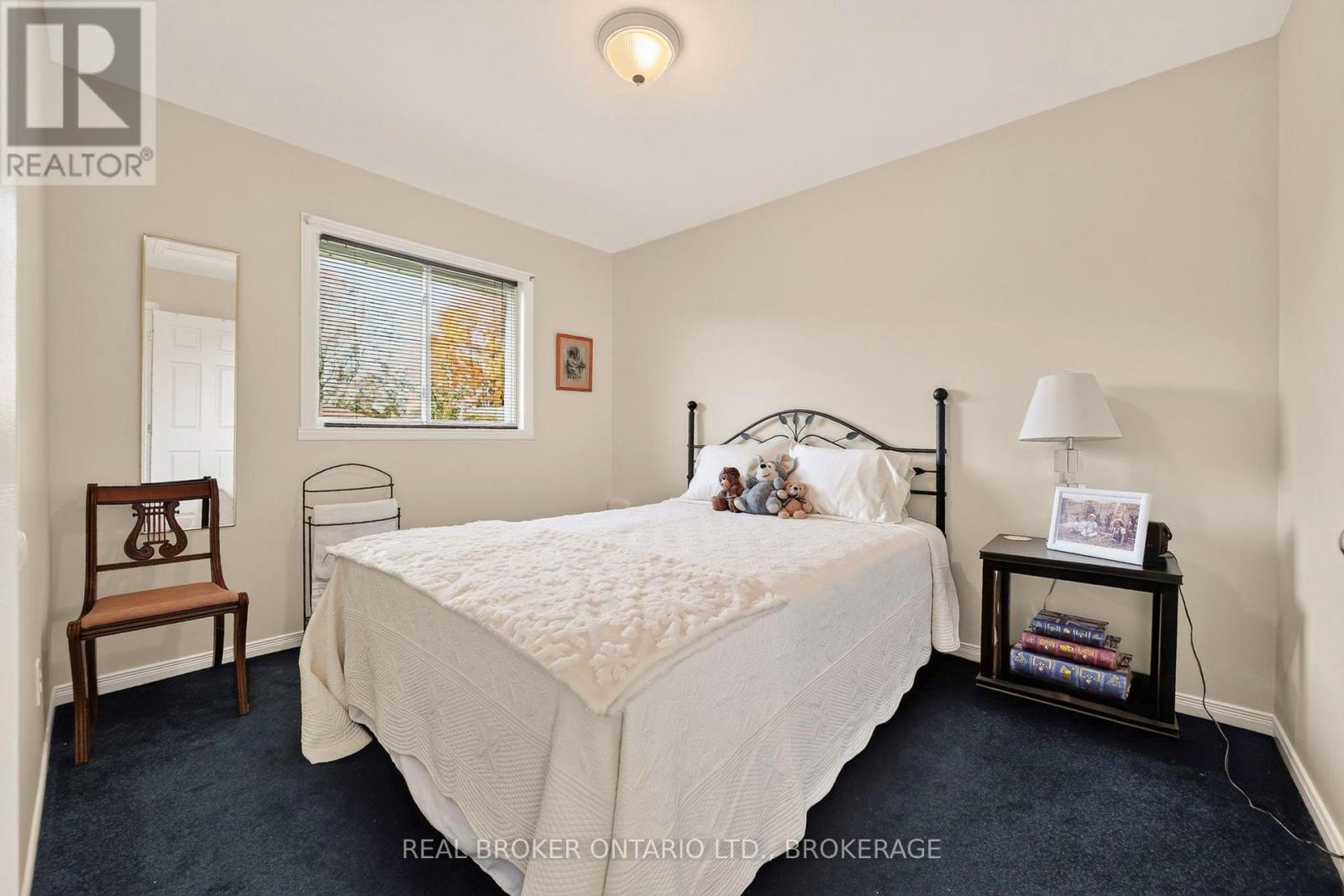 133 BRYDEN AVENUE - 24