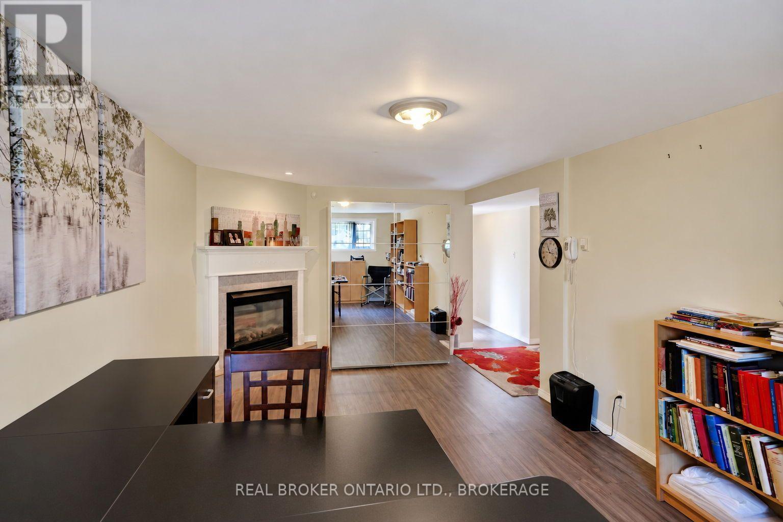 133 BRYDEN AVENUE - 31