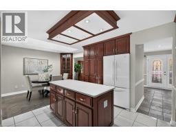 Dining room - 600 Holly Hill Crescent, Burlington, ON L7L3Z7 Photo 15