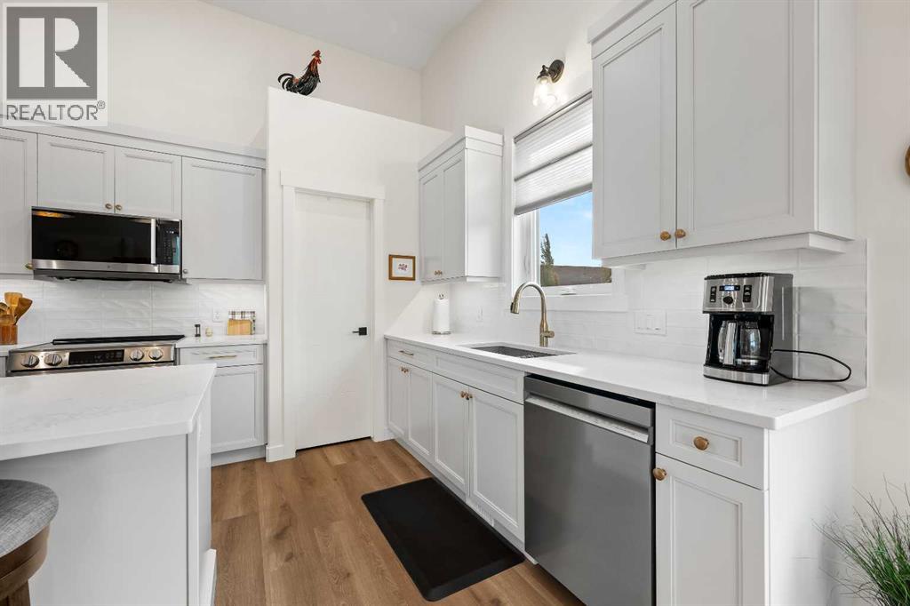 1806 60A Avenue Close, photo 16 of 39