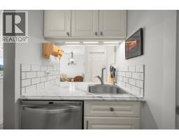 204 1105 Henry Rd, Courtenay, BC V9J1L0 Photo 9