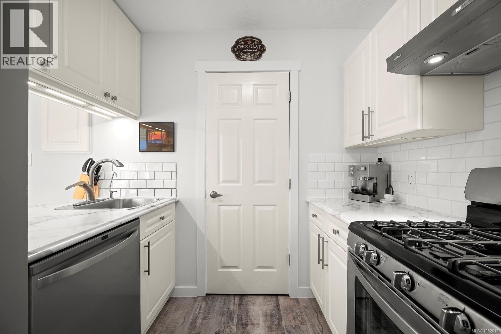 204 1105 Henry Rd, Courtenay - Image 1