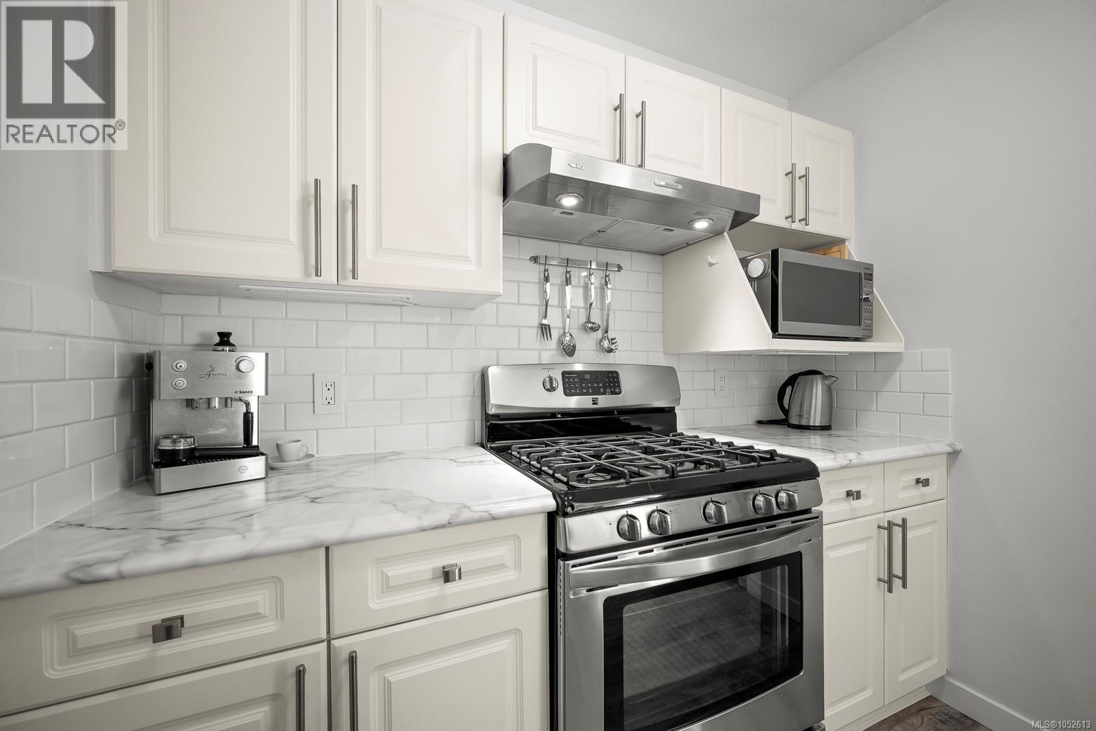204 1105 Henry Rd, Courtenay - Image 1