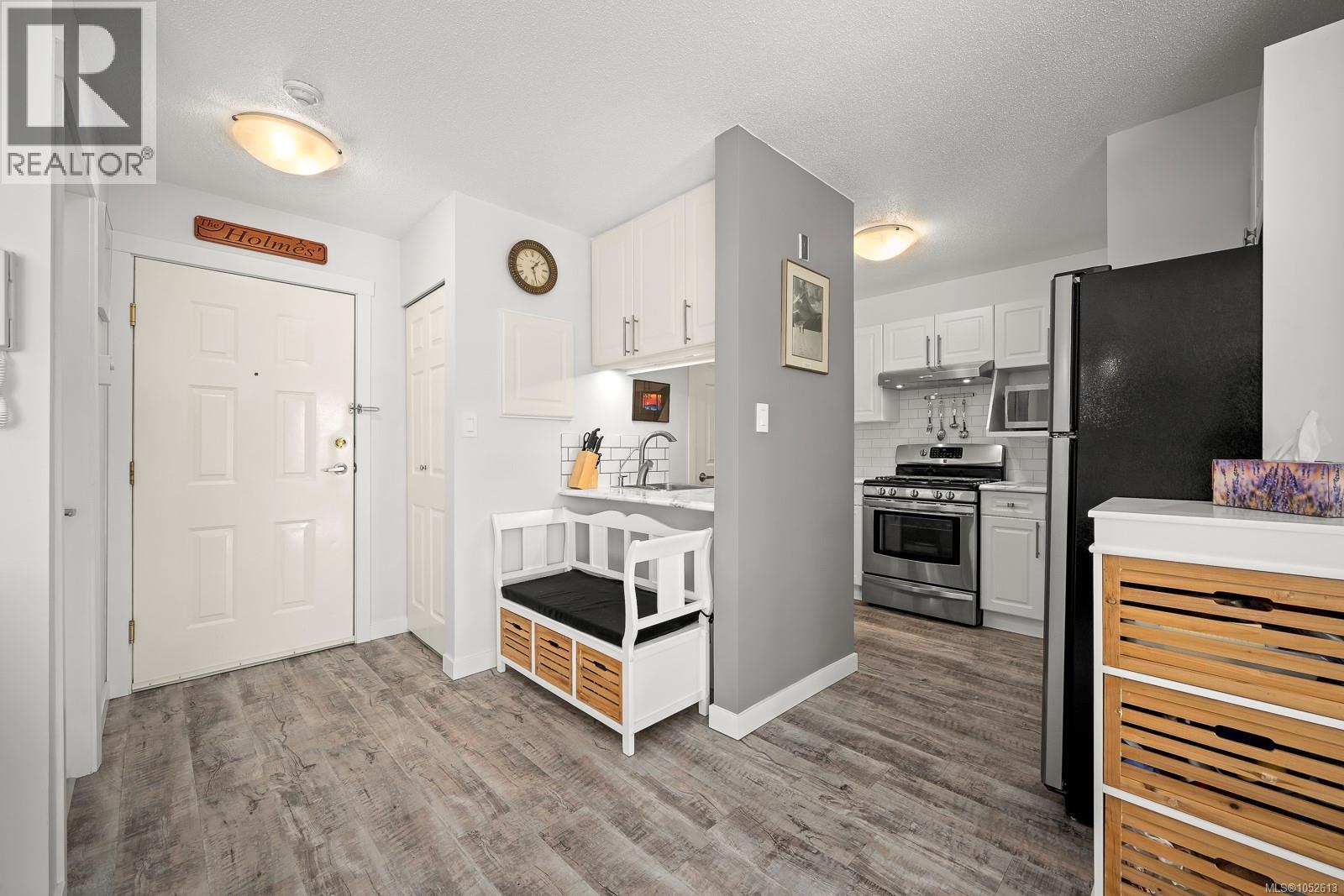 204 1105 Henry Rd, Courtenay - Image 1