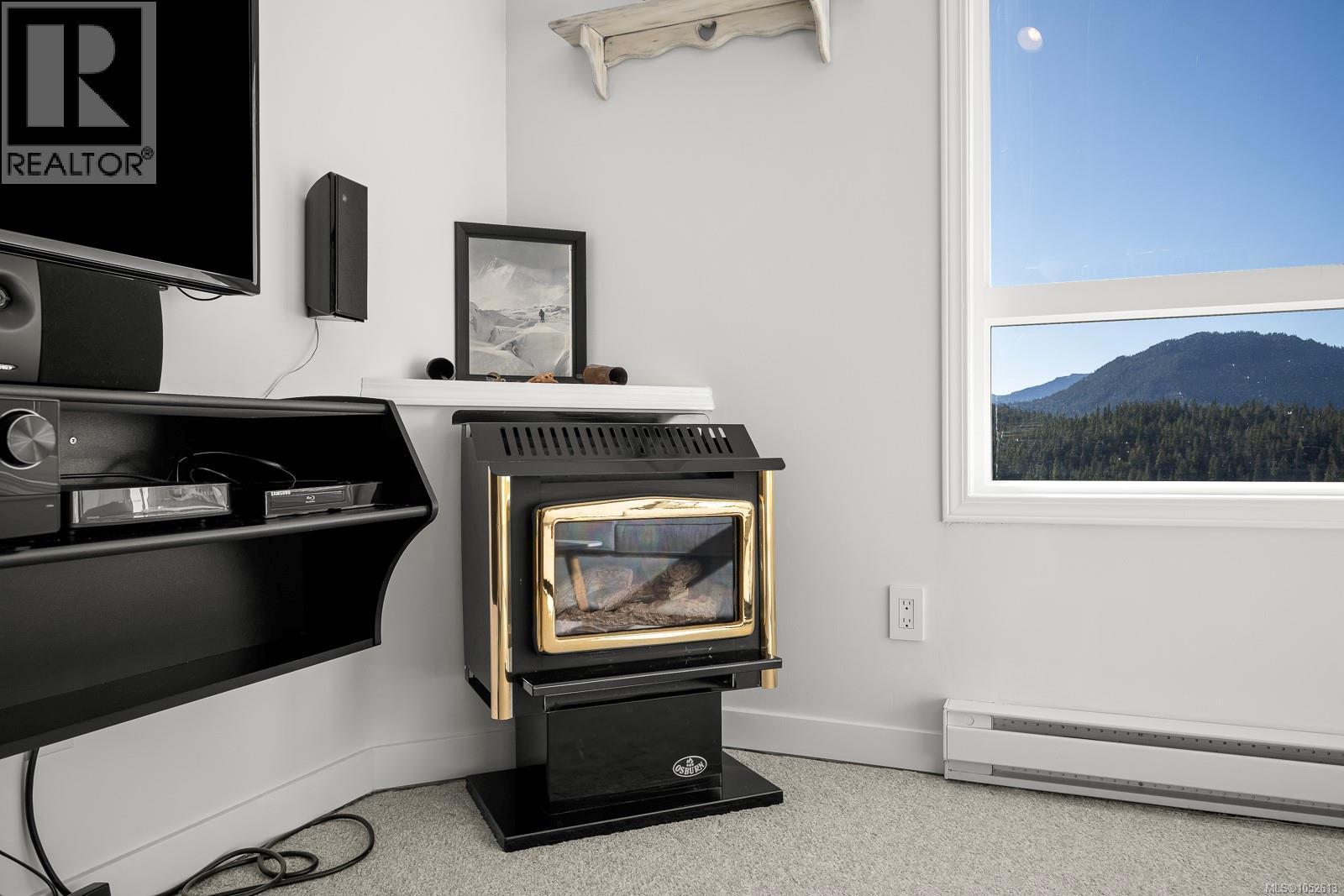204 1105 Henry Rd, Courtenay - Image 1