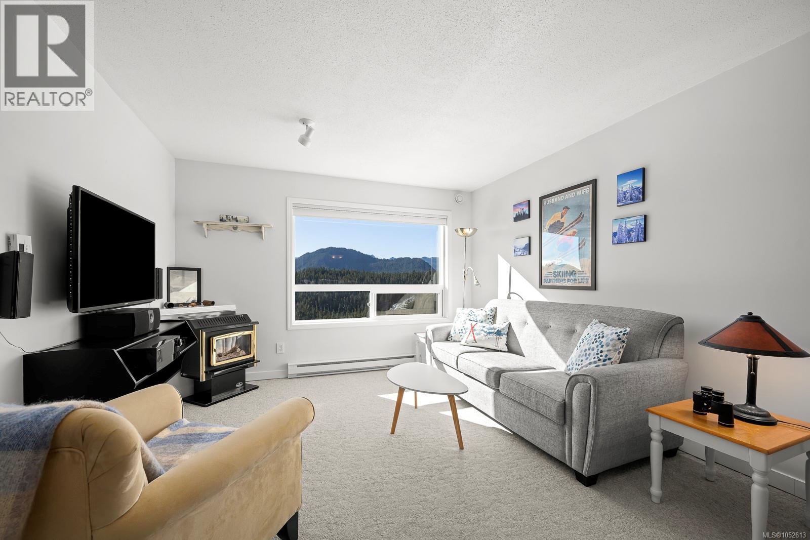 204 1105 Henry Rd, Courtenay - Image 1