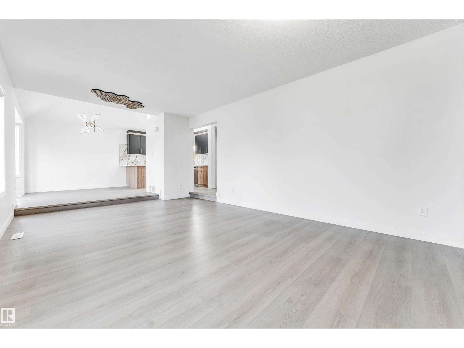 3003 36 ST NW, Edmonton — photo 17