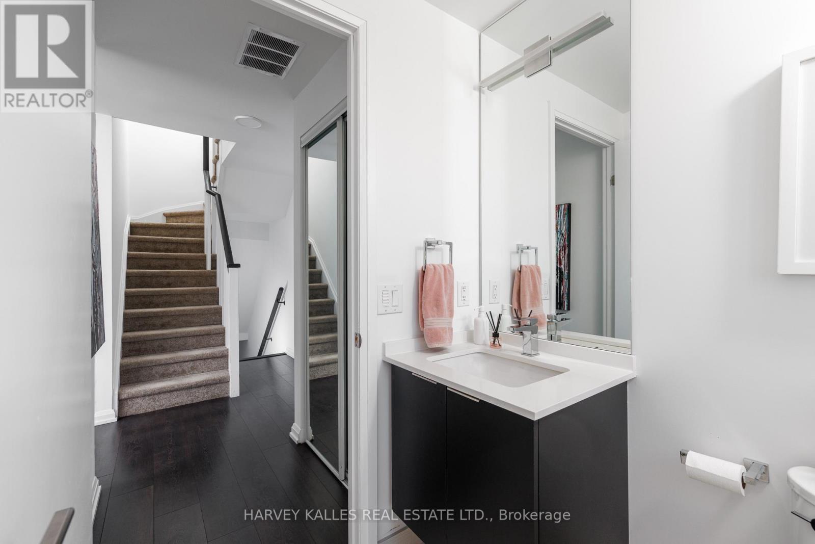 Th49- 10 Brin Drive, Toronto, ON photo 19