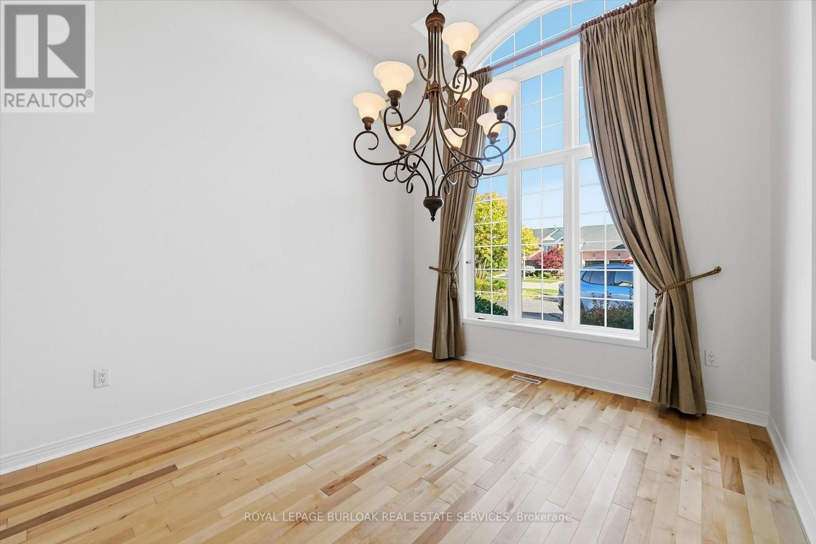 2256 Turnberry Road, Burlington, ON photo 5