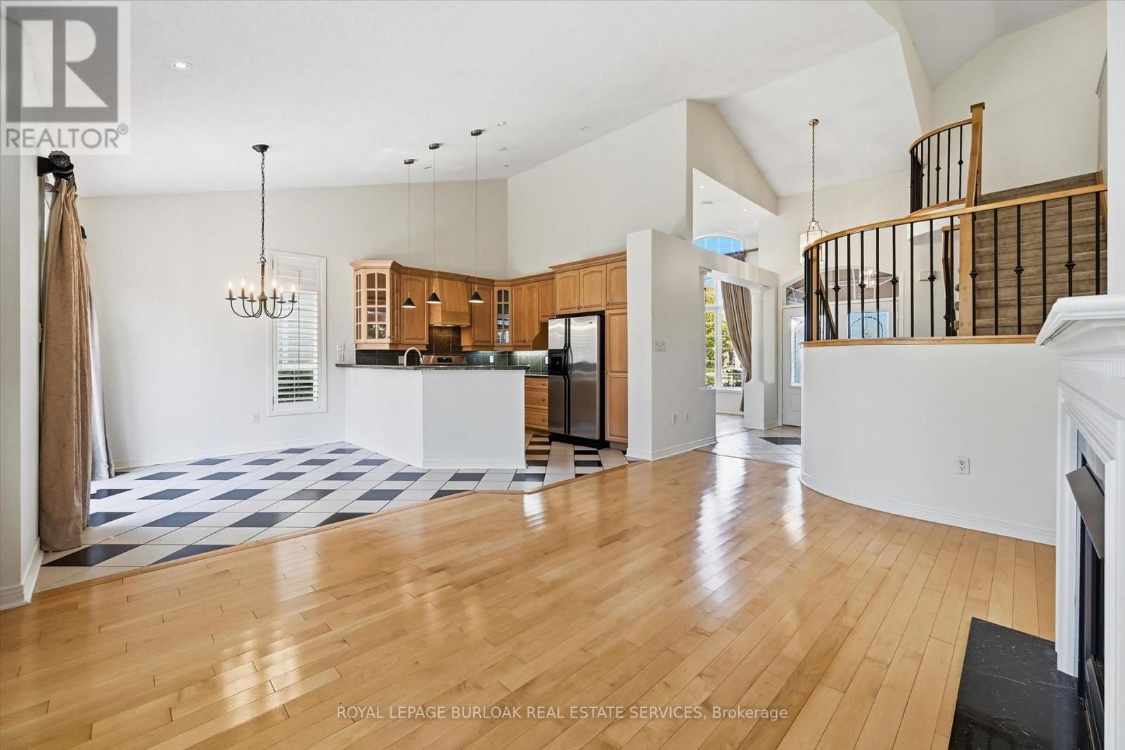 2256 Turnberry Road, Burlington, ON photo 9